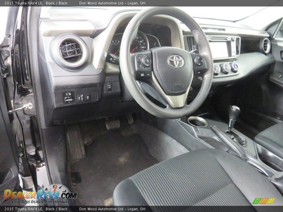 2015 Toyota RAV4 LE Black / Black Photo #30