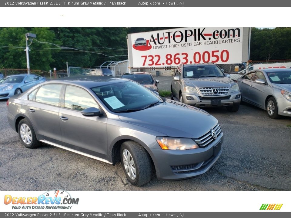 2012 Volkswagen Passat 2.5L S Platinum Gray Metallic / Titan Black Photo #1