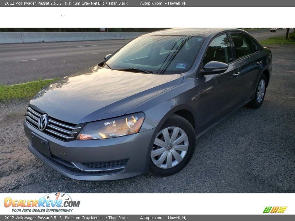 2012 Volkswagen Passat 2.5L S Platinum Gray Metallic / Titan Black Photo #3
