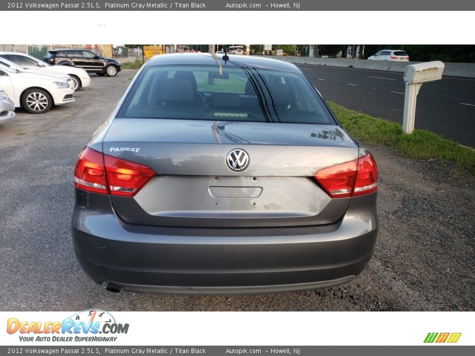 2012 Volkswagen Passat 2.5L S Platinum Gray Metallic / Titan Black Photo #6