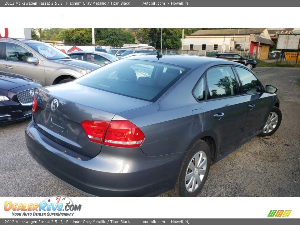 2012 Volkswagen Passat 2.5L S Platinum Gray Metallic / Titan Black Photo #7