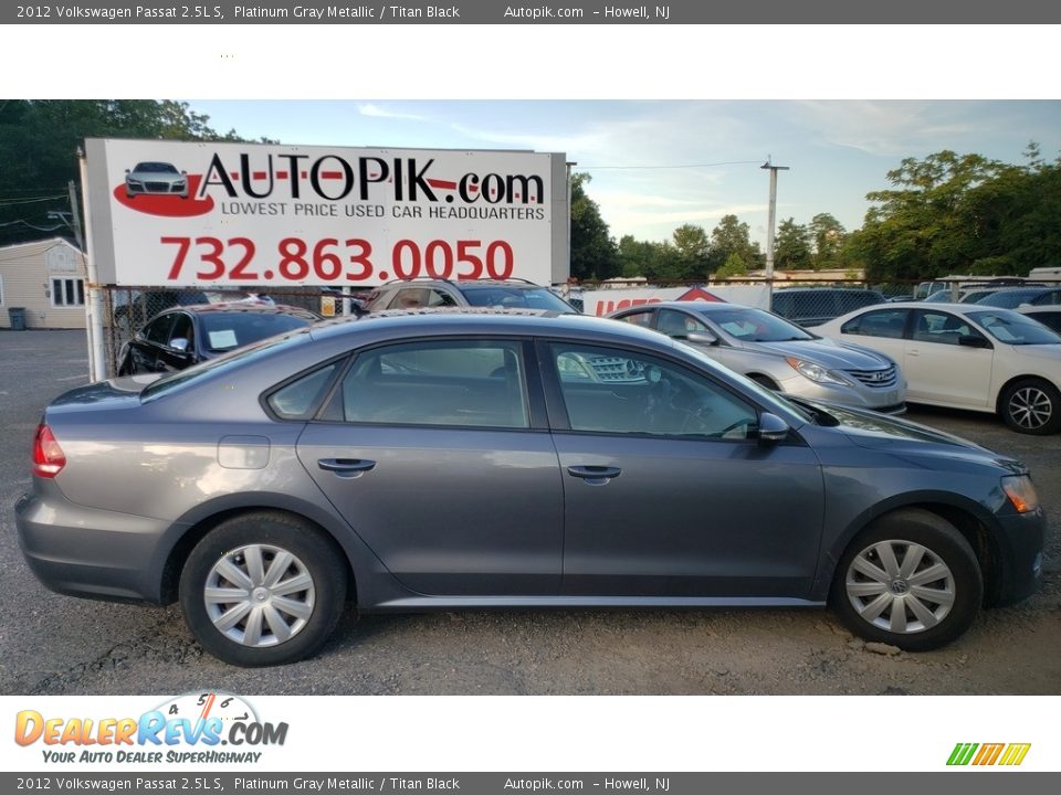 2012 Volkswagen Passat 2.5L S Platinum Gray Metallic / Titan Black Photo #8