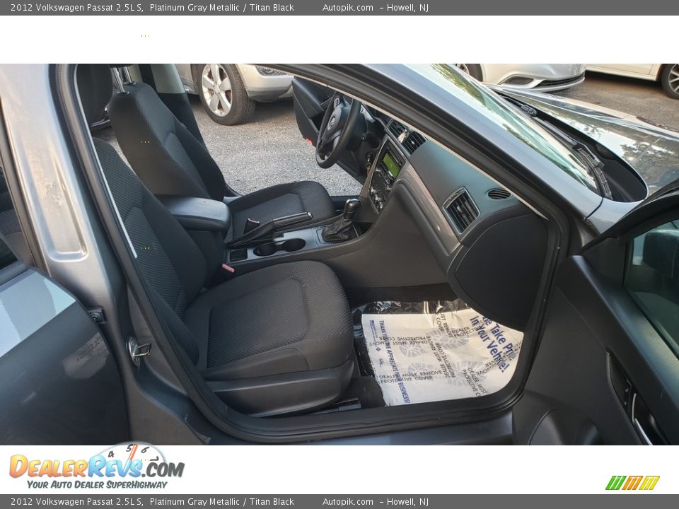 2012 Volkswagen Passat 2.5L S Platinum Gray Metallic / Titan Black Photo #13