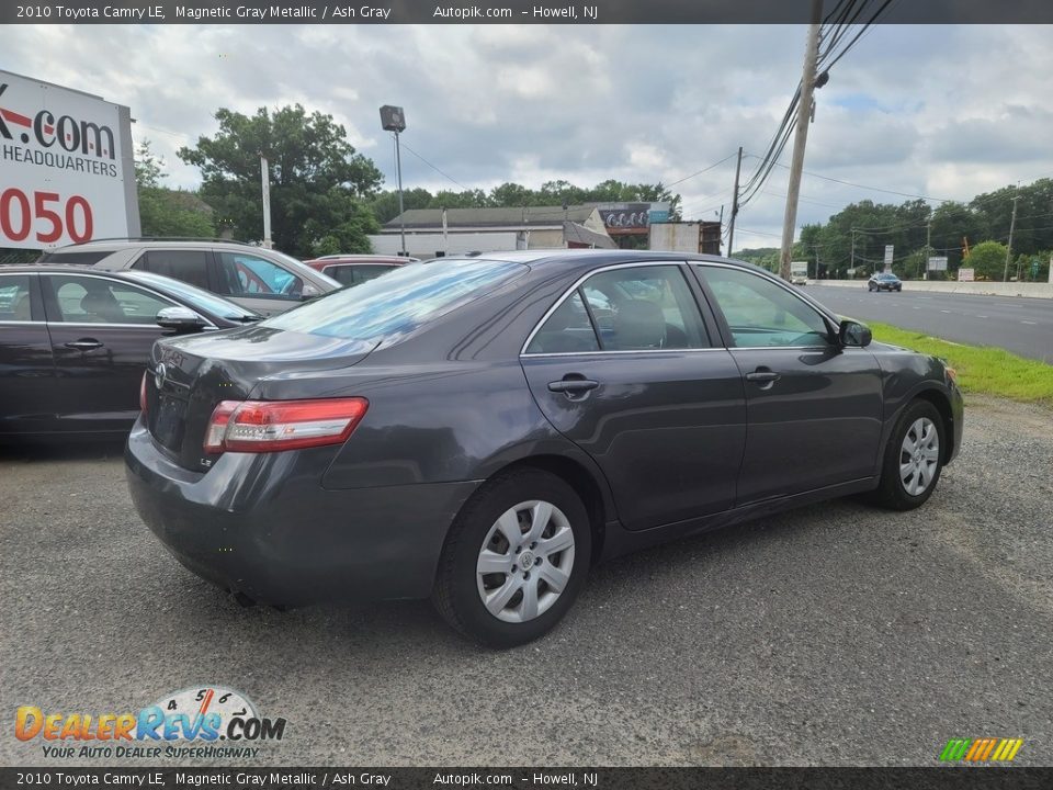 2010 Toyota Camry LE Magnetic Gray Metallic / Ash Gray Photo #3