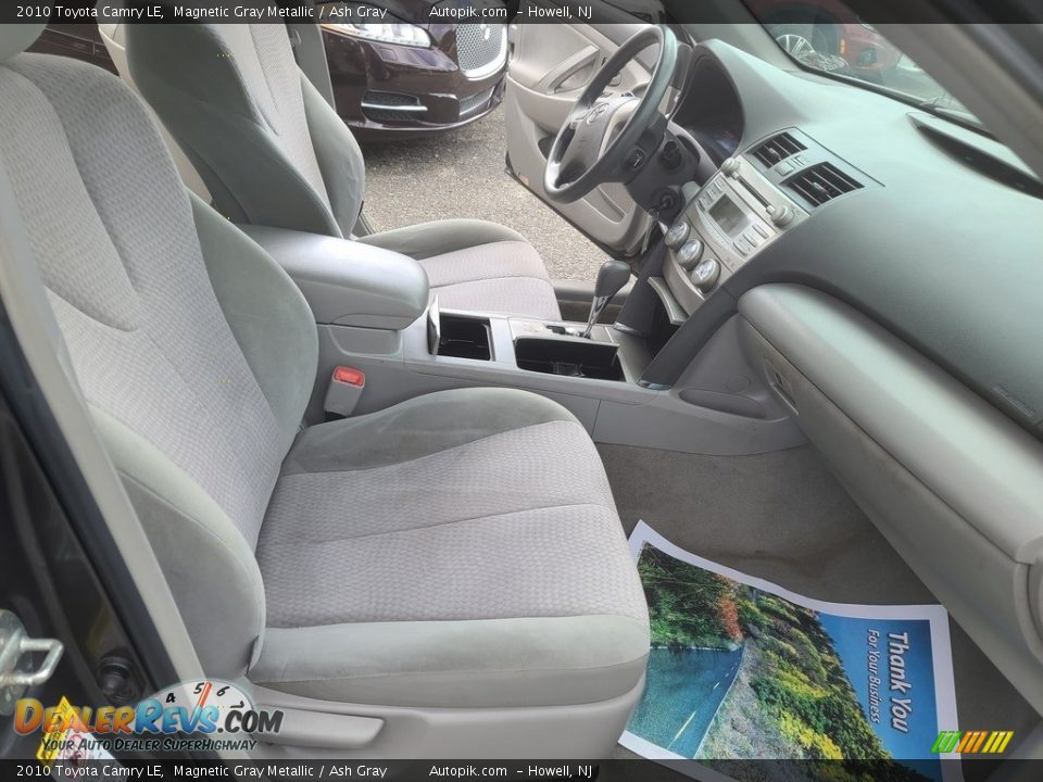 2010 Toyota Camry LE Magnetic Gray Metallic / Ash Gray Photo #14