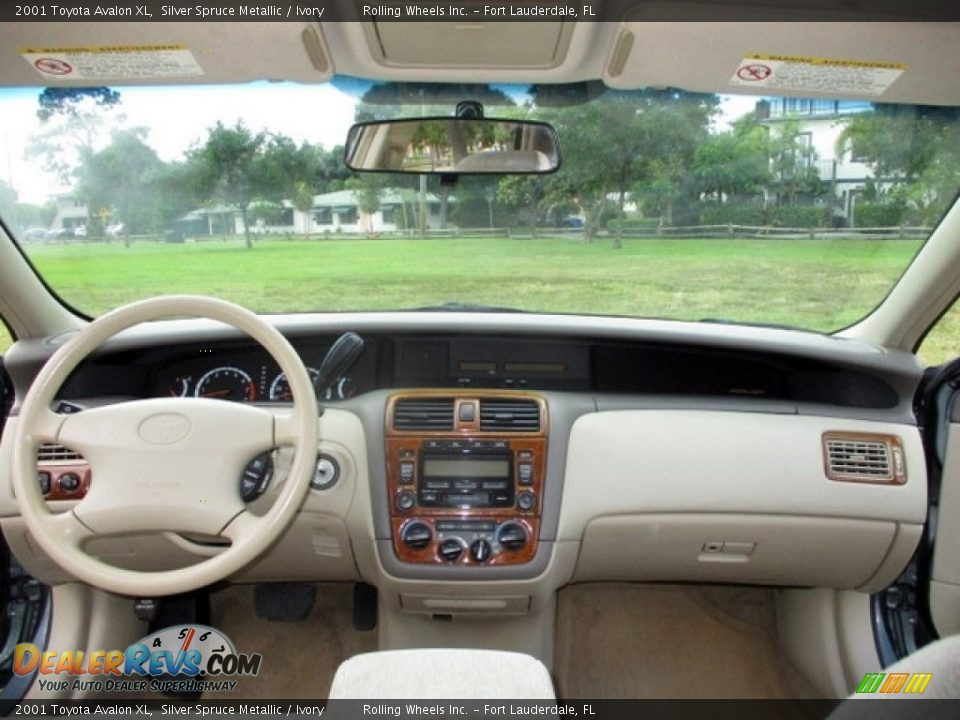 2001 Toyota Avalon XL Silver Spruce Metallic / Ivory Photo #4