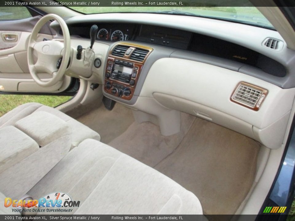 2001 Toyota Avalon XL Silver Spruce Metallic / Ivory Photo #12