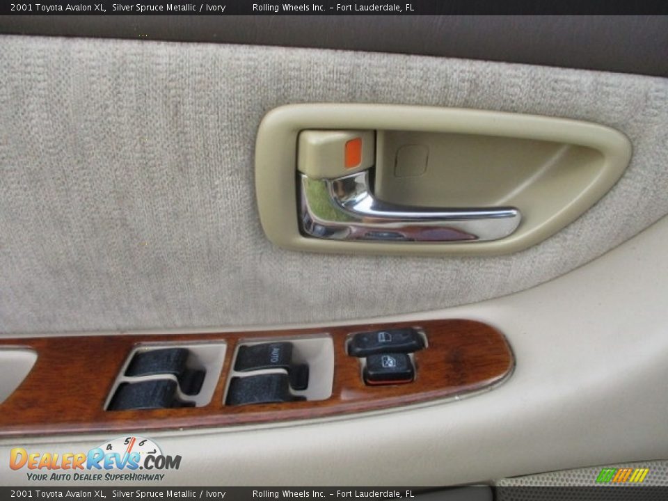 2001 Toyota Avalon XL Silver Spruce Metallic / Ivory Photo #26