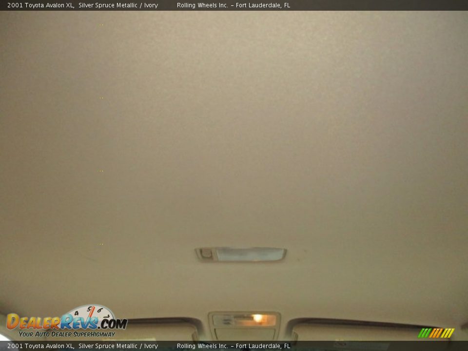 2001 Toyota Avalon XL Silver Spruce Metallic / Ivory Photo #30