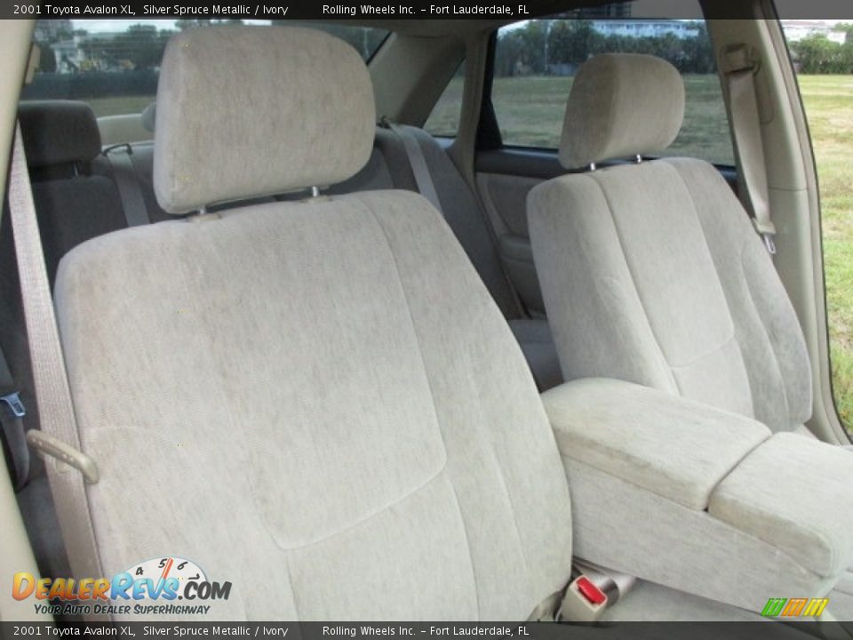 2001 Toyota Avalon XL Silver Spruce Metallic / Ivory Photo #35