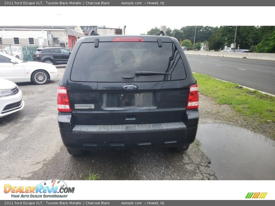 2011 Ford Escape XLT Tuxedo Black Metallic / Charcoal Black Photo #5