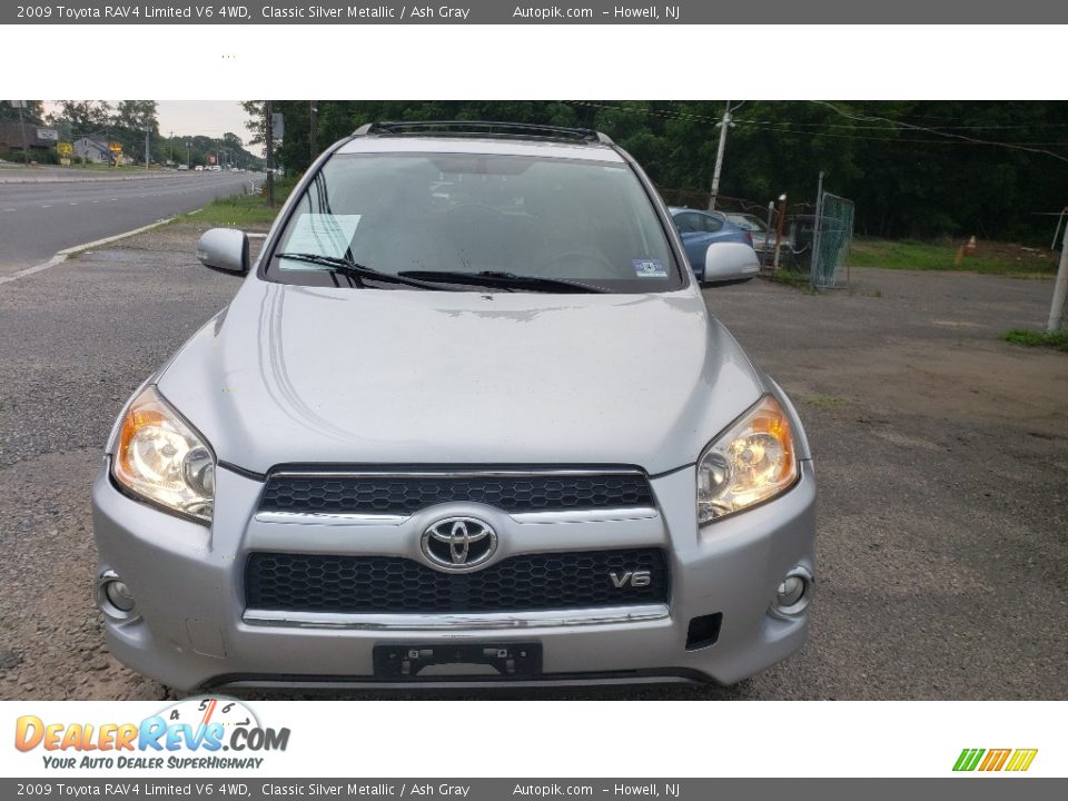 2009 Toyota RAV4 Limited V6 4WD Classic Silver Metallic / Ash Gray Photo #2