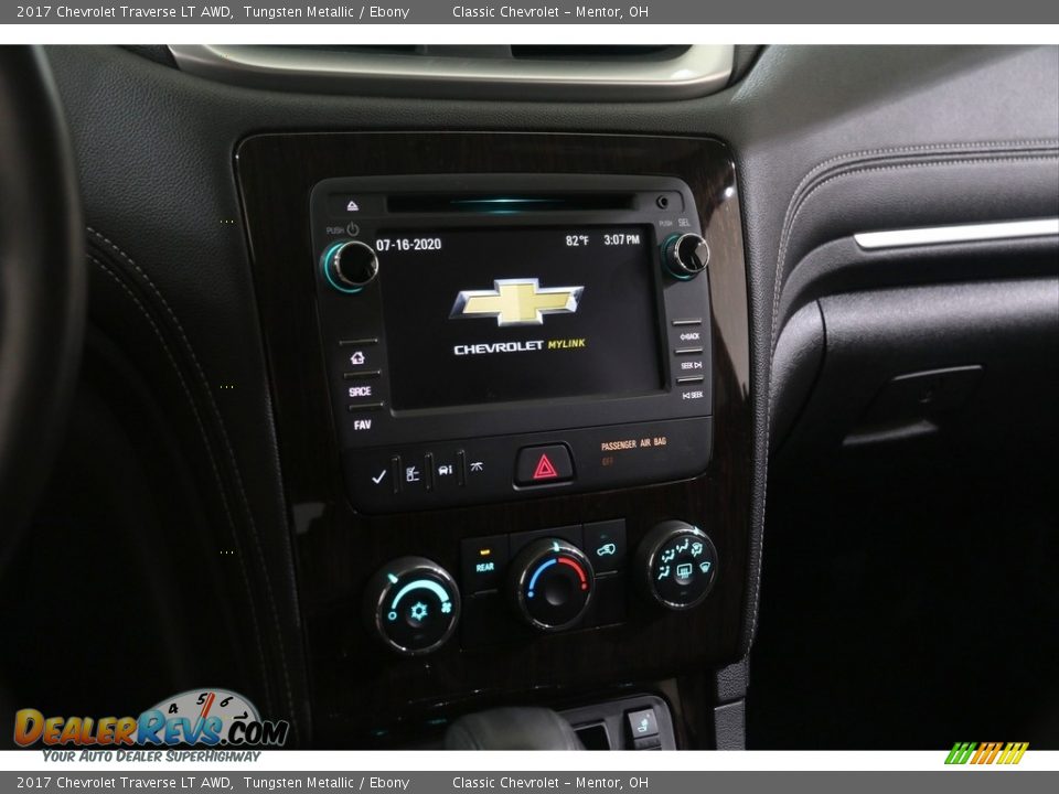 2017 Chevrolet Traverse LT AWD Tungsten Metallic / Ebony Photo #9