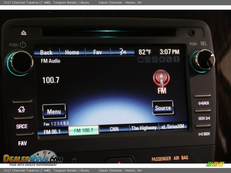 2017 Chevrolet Traverse LT AWD Tungsten Metallic / Ebony Photo #10