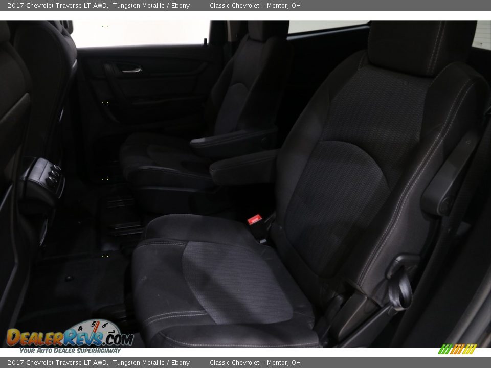 2017 Chevrolet Traverse LT AWD Tungsten Metallic / Ebony Photo #16