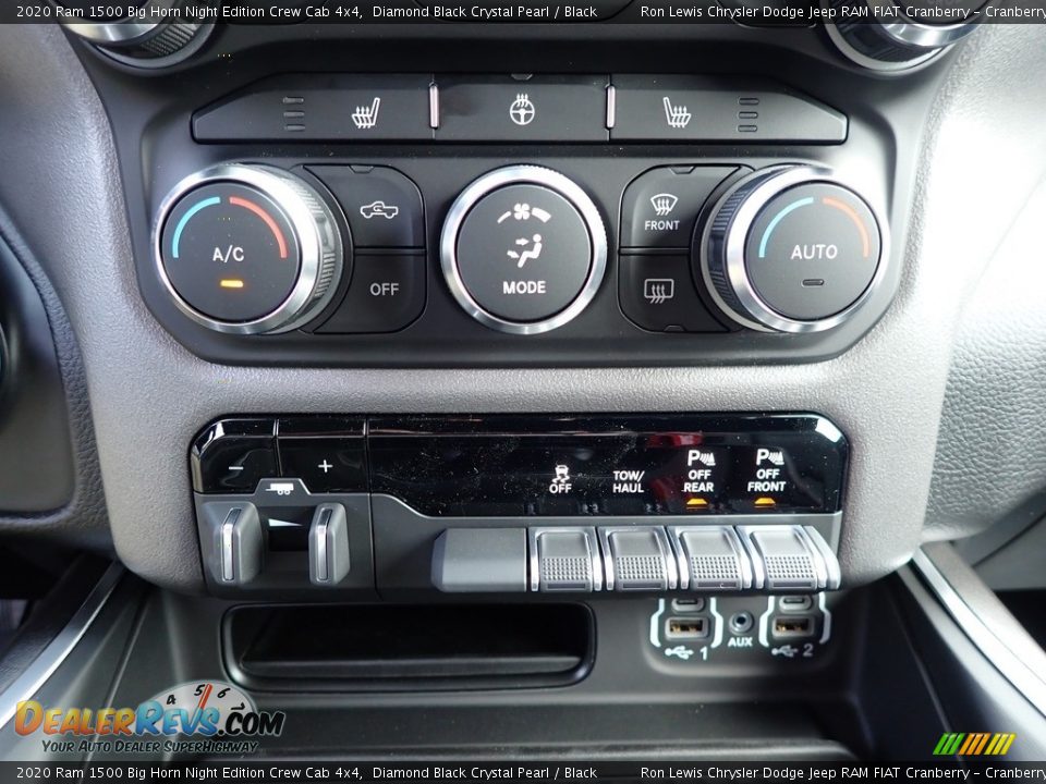 2020 Ram 1500 Big Horn Night Edition Crew Cab 4x4 Diamond Black Crystal Pearl / Black Photo #18