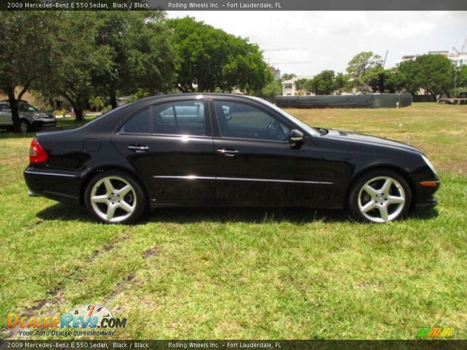 2009 Mercedes-Benz E 550 Sedan Black / Black Photo #11