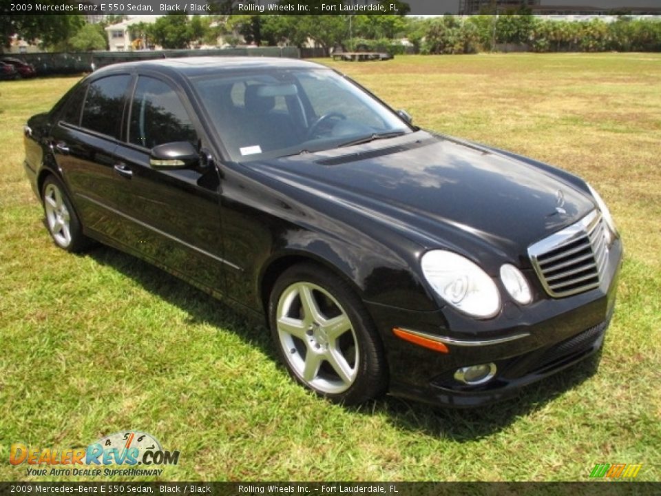 2009 Mercedes-Benz E 550 Sedan Black / Black Photo #13