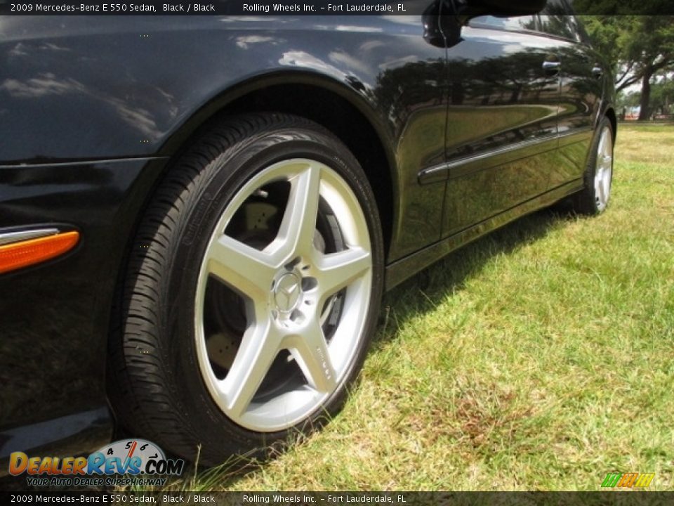 2009 Mercedes-Benz E 550 Sedan Black / Black Photo #23