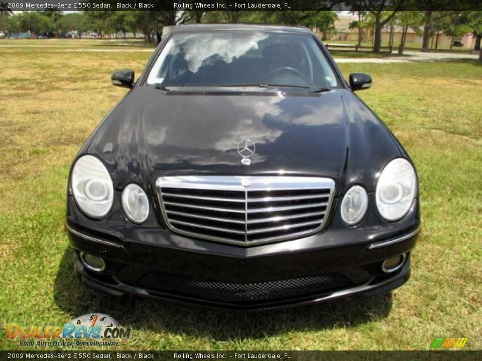 2009 Mercedes-Benz E 550 Sedan Black / Black Photo #35