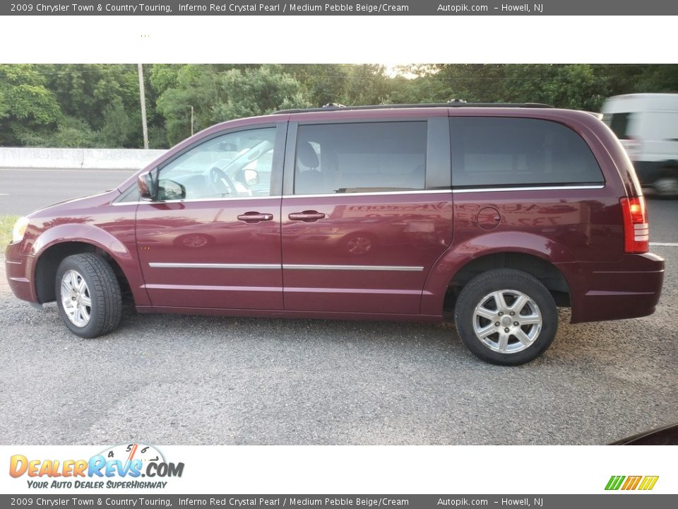 2009 Chrysler Town & Country Touring Inferno Red Crystal Pearl / Medium Pebble Beige/Cream Photo #4