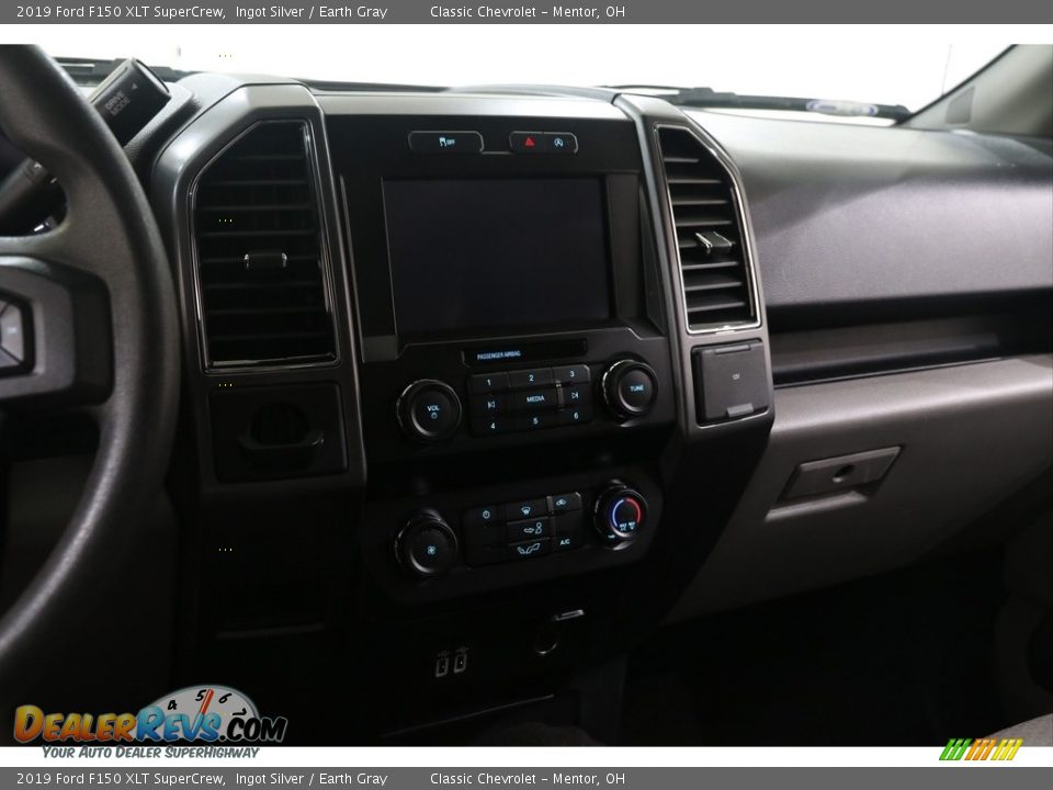 2019 Ford F150 XLT SuperCrew Ingot Silver / Earth Gray Photo #10