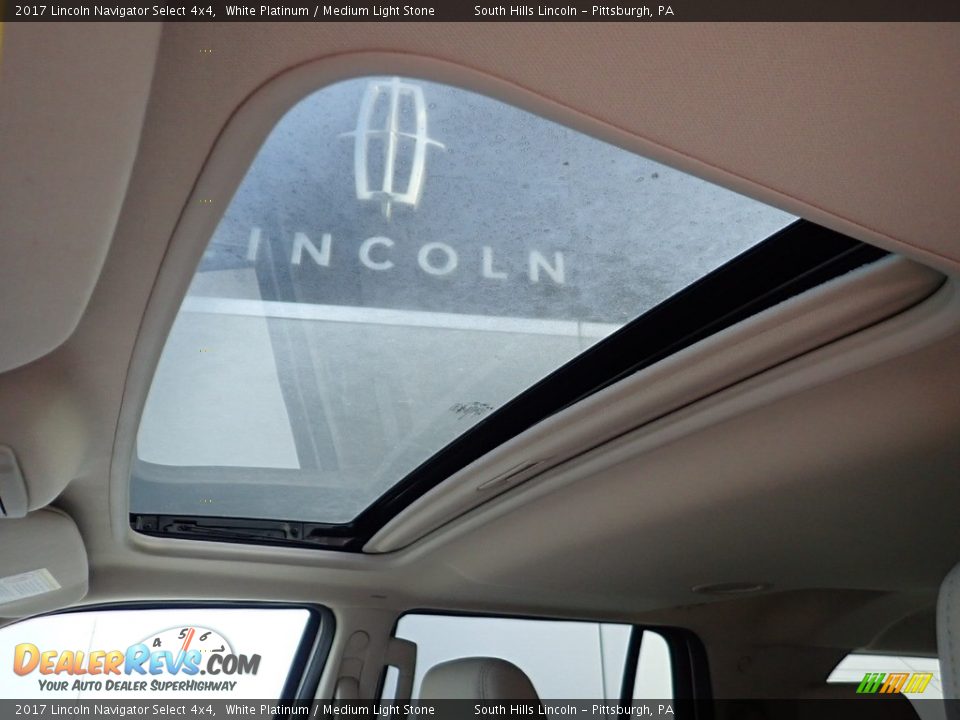 2017 Lincoln Navigator Select 4x4 White Platinum / Medium Light Stone Photo #20