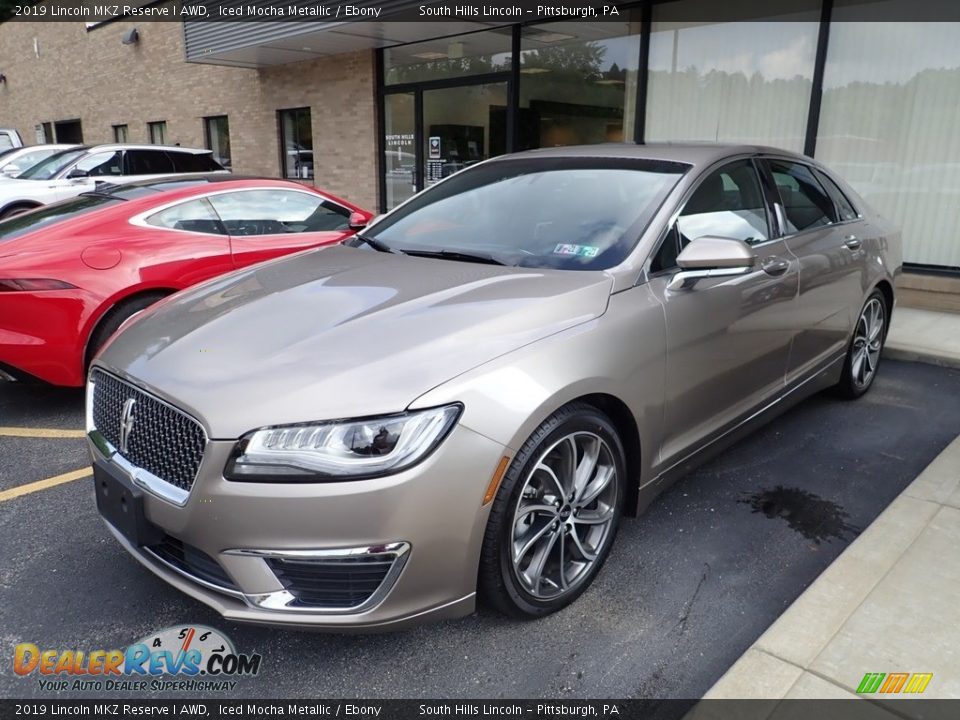 Front 3/4 View of 2019 Lincoln MKZ Reserve I AWD Photo #1