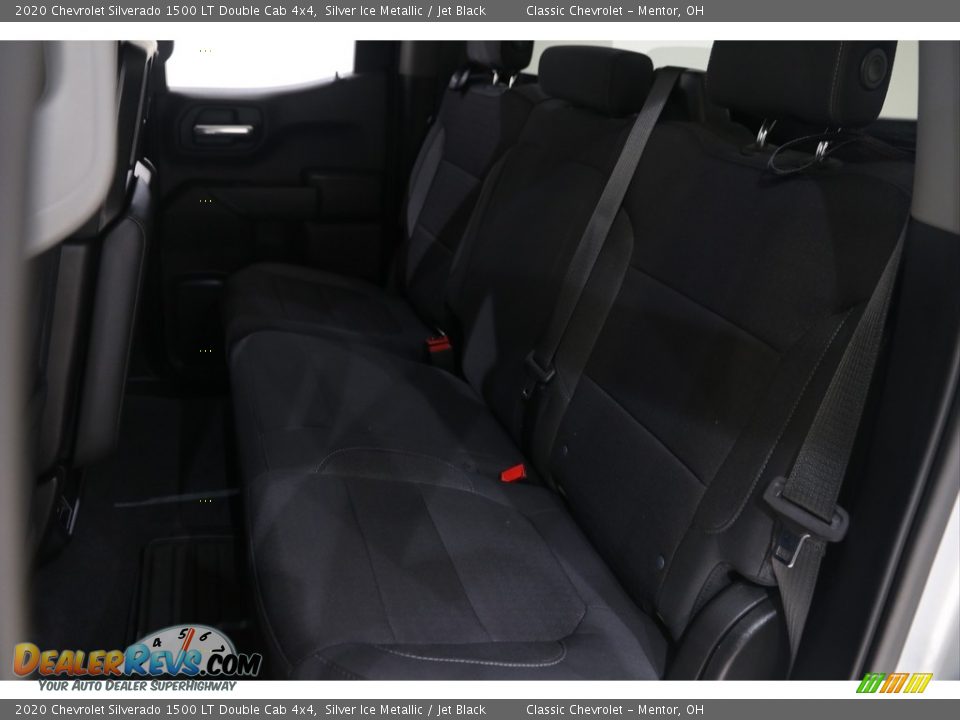 2020 Chevrolet Silverado 1500 LT Double Cab 4x4 Silver Ice Metallic / Jet Black Photo #17
