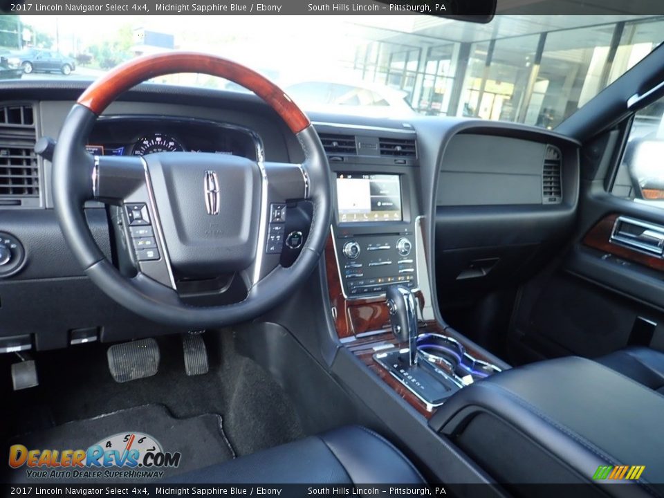 Ebony Interior - 2017 Lincoln Navigator Select 4x4 Photo #18