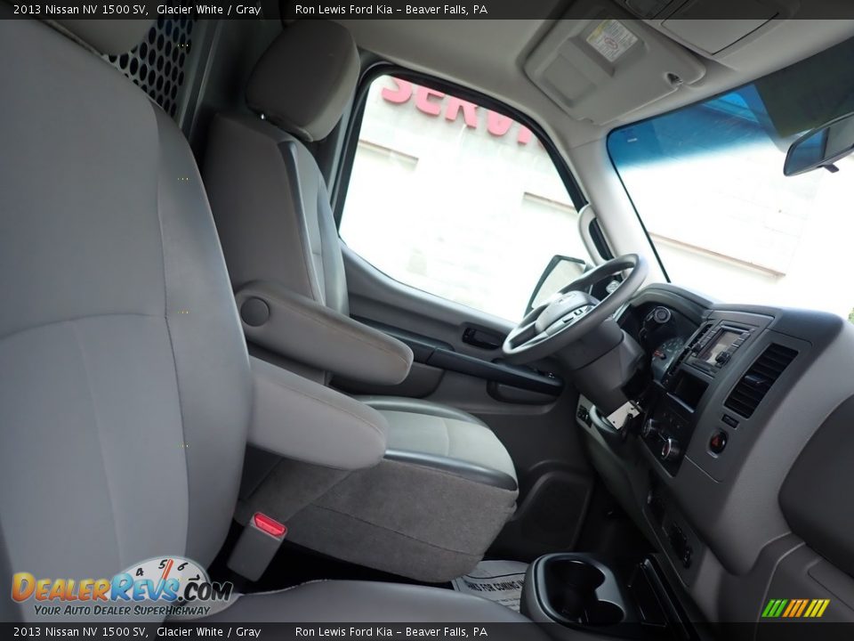 2013 Nissan NV 1500 SV Glacier White / Gray Photo #10