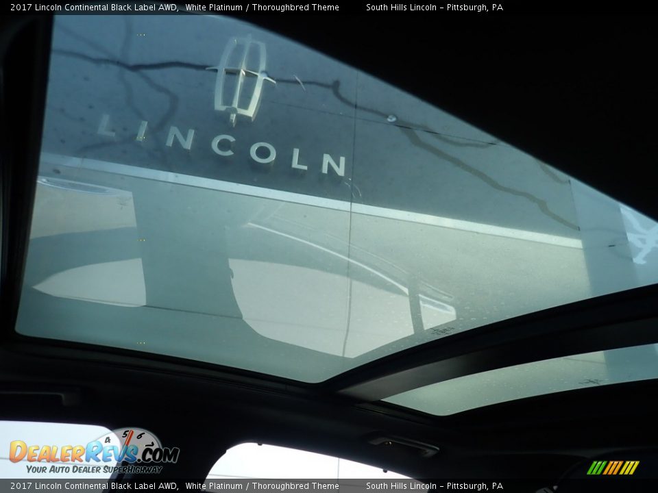 2017 Lincoln Continental Black Label AWD White Platinum / Thoroughbred Theme Photo #19