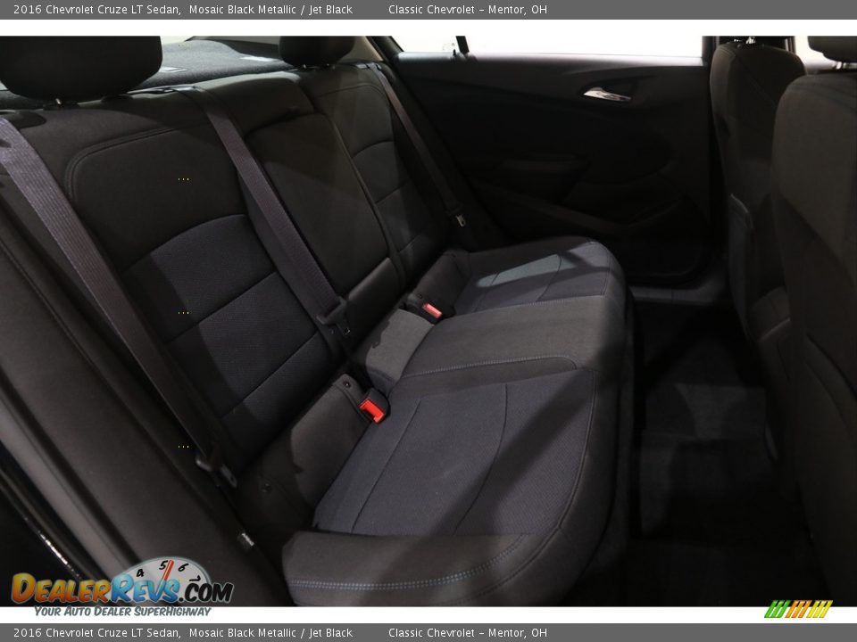 2016 Chevrolet Cruze LT Sedan Mosaic Black Metallic / Jet Black Photo #15