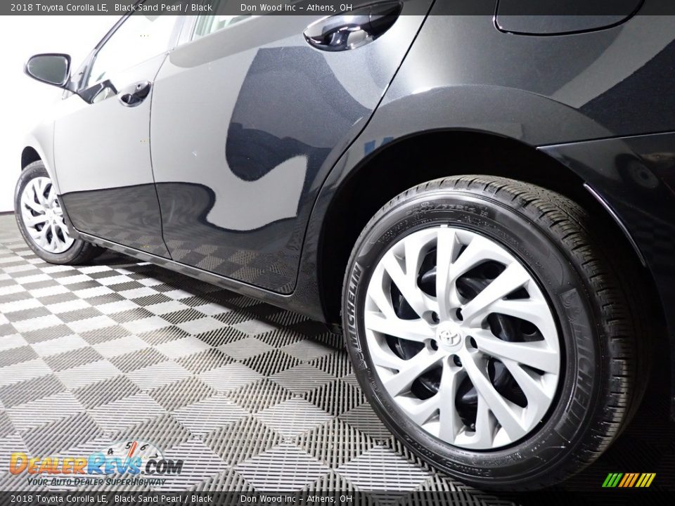 2018 Toyota Corolla LE Black Sand Pearl / Black Photo #10