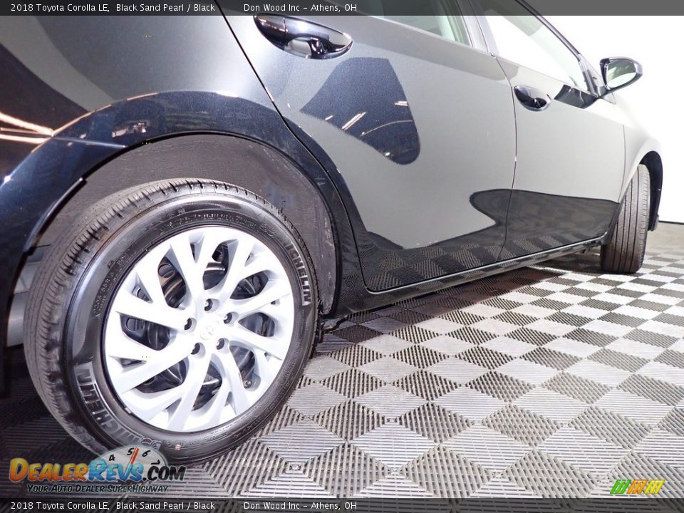 2018 Toyota Corolla LE Black Sand Pearl / Black Photo #15