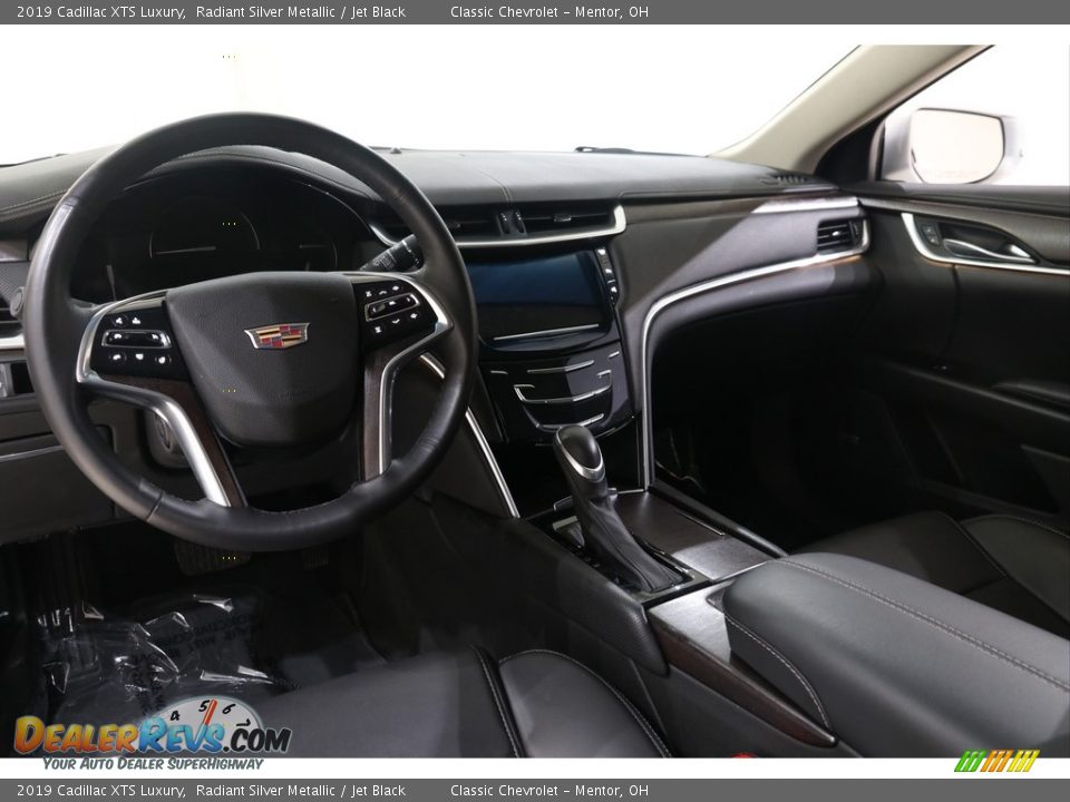 2019 Cadillac XTS Luxury Radiant Silver Metallic / Jet Black Photo #7