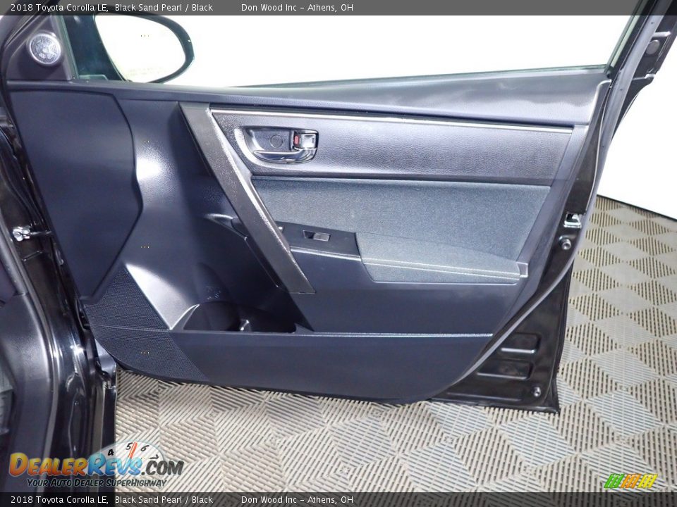 2018 Toyota Corolla LE Black Sand Pearl / Black Photo #24