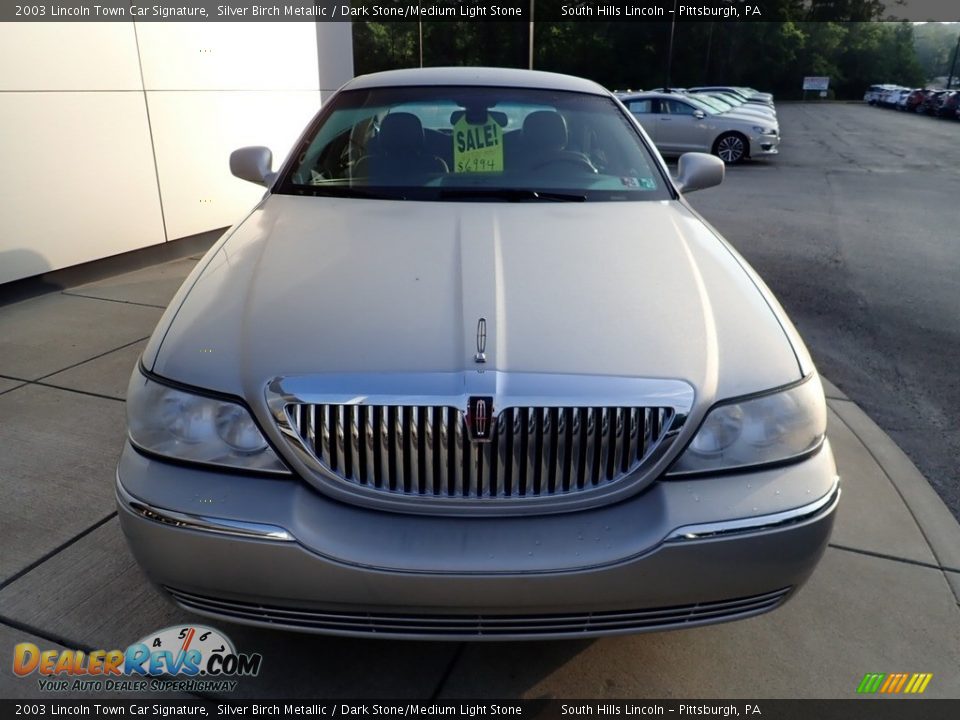 2003 Lincoln Town Car Signature Silver Birch Metallic / Dark Stone/Medium Light Stone Photo #8