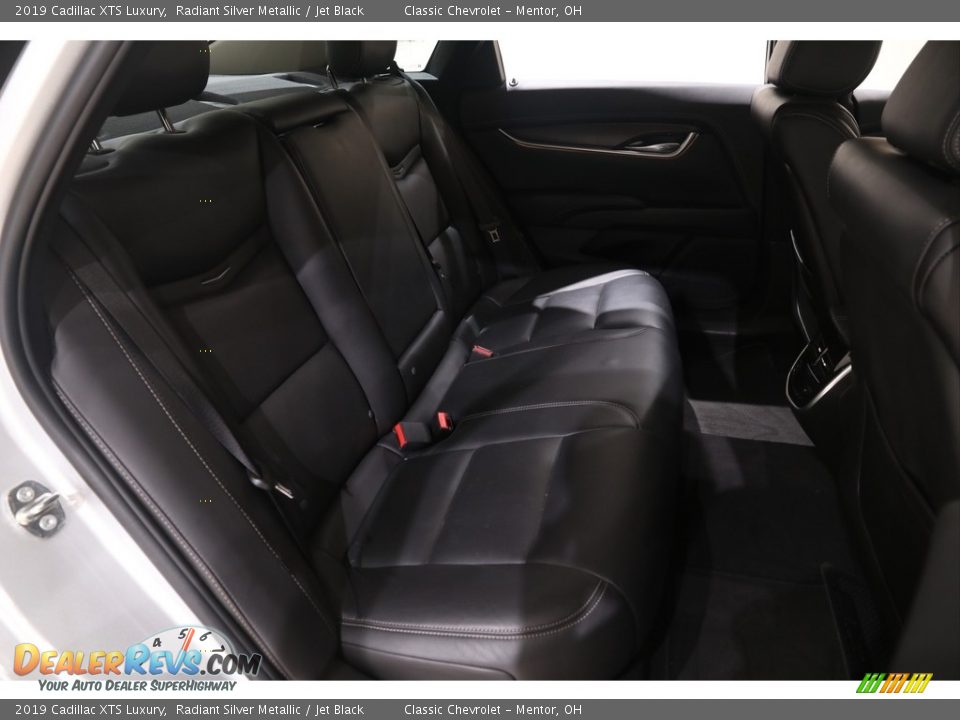 2019 Cadillac XTS Luxury Radiant Silver Metallic / Jet Black Photo #21