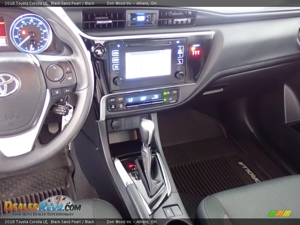 2018 Toyota Corolla LE Black Sand Pearl / Black Photo #30