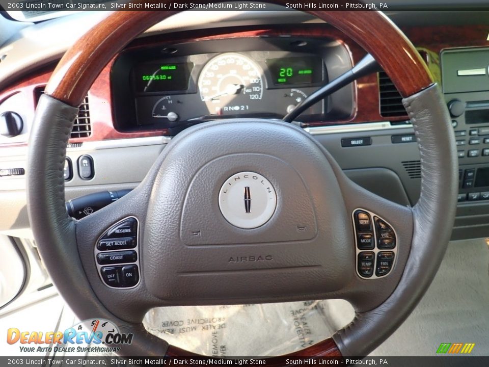 2003 Lincoln Town Car Signature Silver Birch Metallic / Dark Stone/Medium Light Stone Photo #21