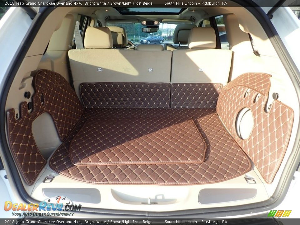 2018 Jeep Grand Cherokee Overland 4x4 Bright White / Brown/Light Frost Beige Photo #5