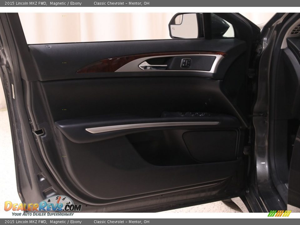 2015 Lincoln MKZ FWD Magnetic / Ebony Photo #4
