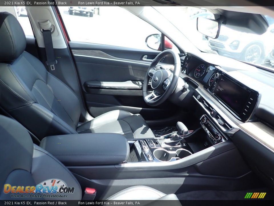 Front Seat of 2021 Kia K5 EX Photo #12