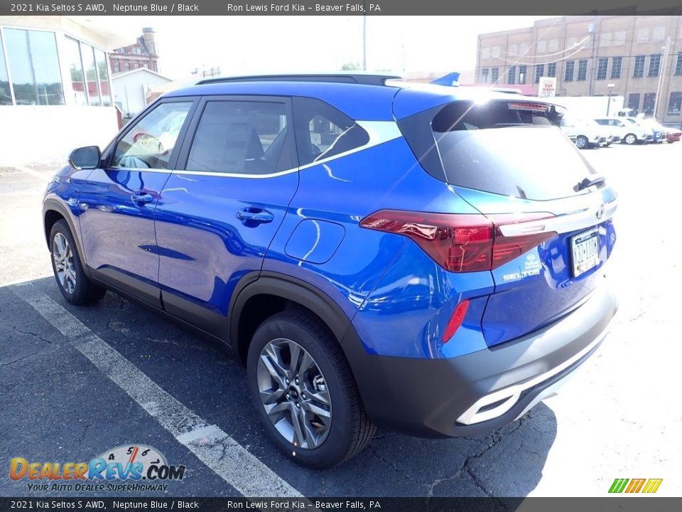 2021 Kia Seltos S AWD Neptune Blue / Black Photo #7