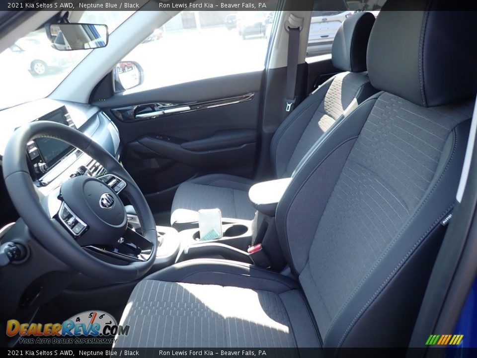 Black Interior - 2021 Kia Seltos S AWD Photo #13