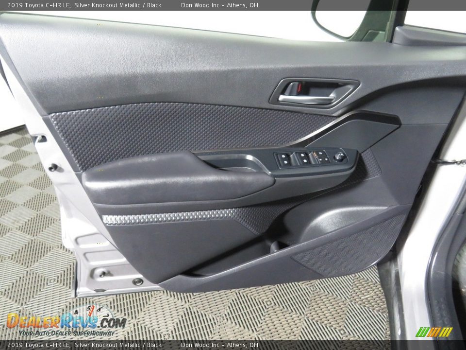 2019 Toyota C-HR LE Silver Knockout Metallic / Black Photo #17
