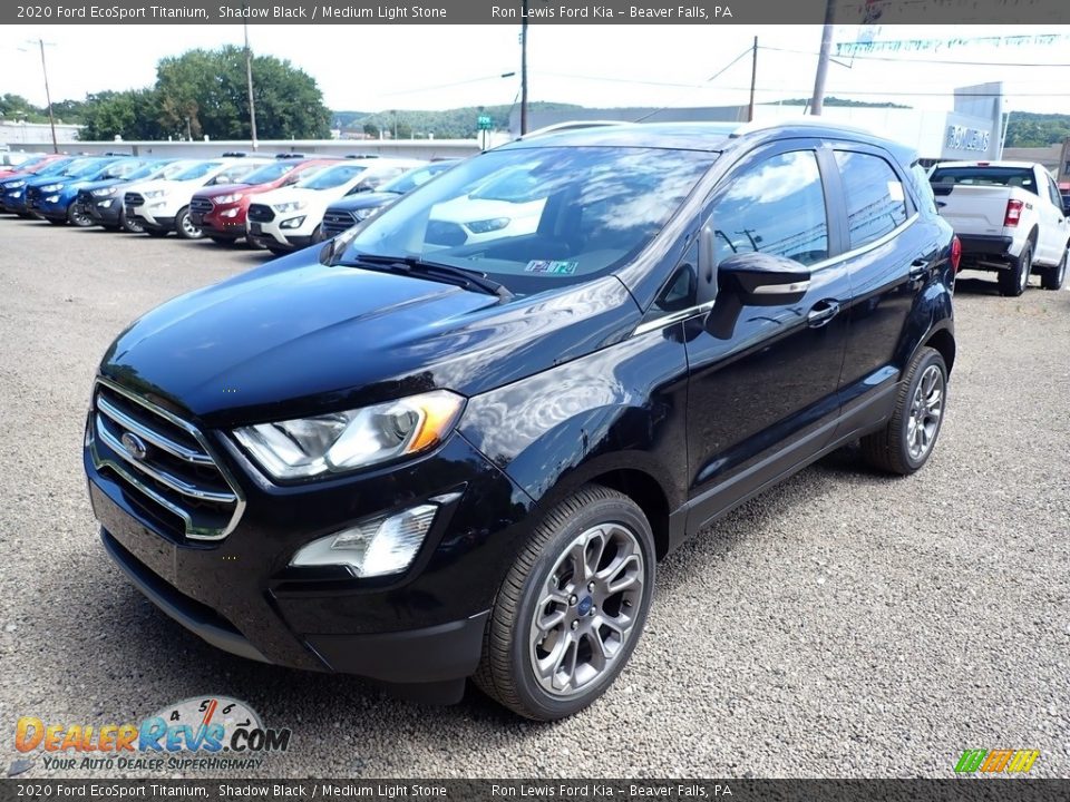 Front 3/4 View of 2020 Ford EcoSport Titanium Photo #5