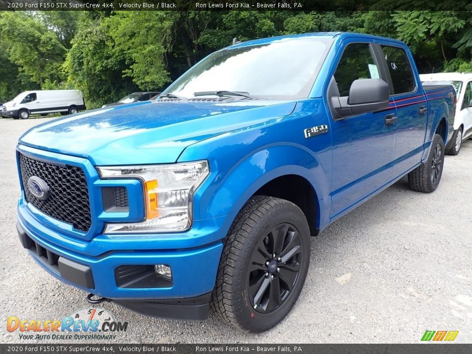 Front 3/4 View of 2020 Ford F150 STX SuperCrew 4x4 Photo #5