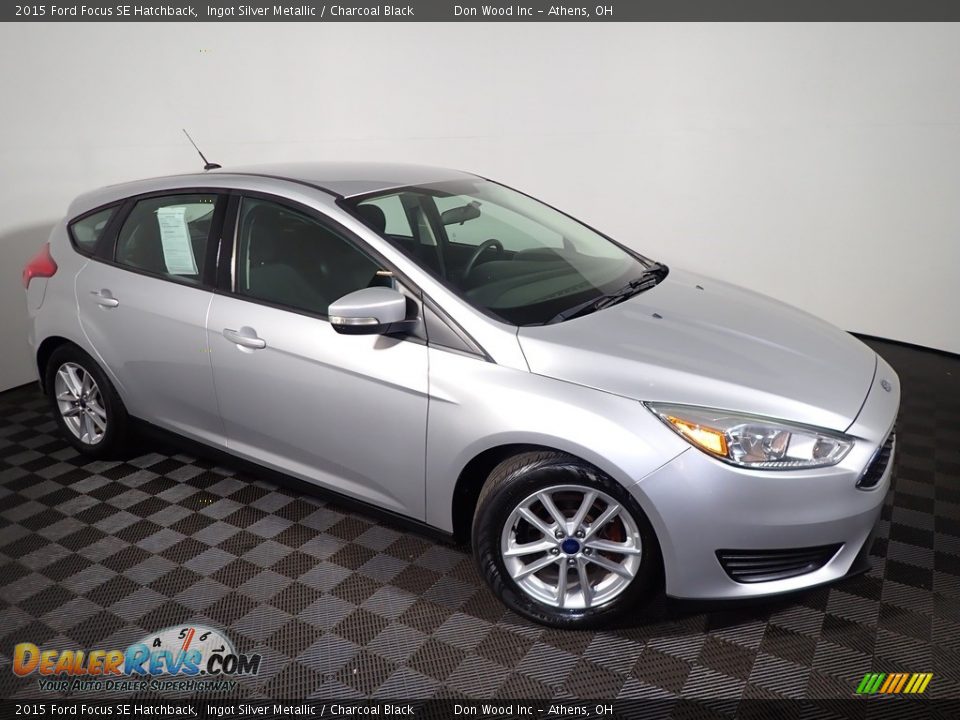 2015 Ford Focus SE Hatchback Ingot Silver Metallic / Charcoal Black Photo #2